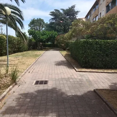 Lejlighed Frejus-plage Et Centre-ville, 28 M2, Accueil 4 Personnes, Francais, English Spoken